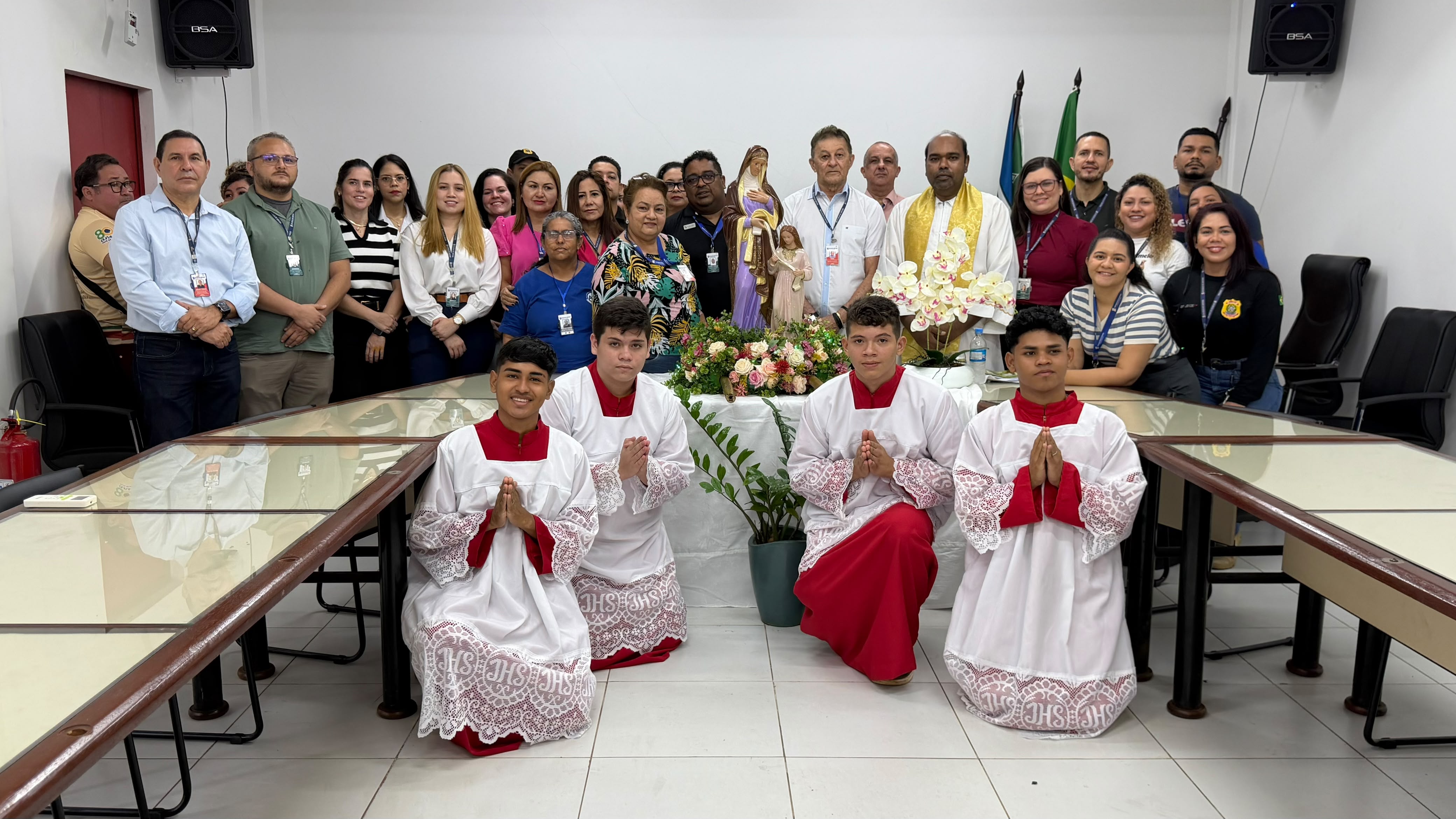 Fé e tradição marcam visita da imagem de Santa Ana à Companhia Docas de Santana 